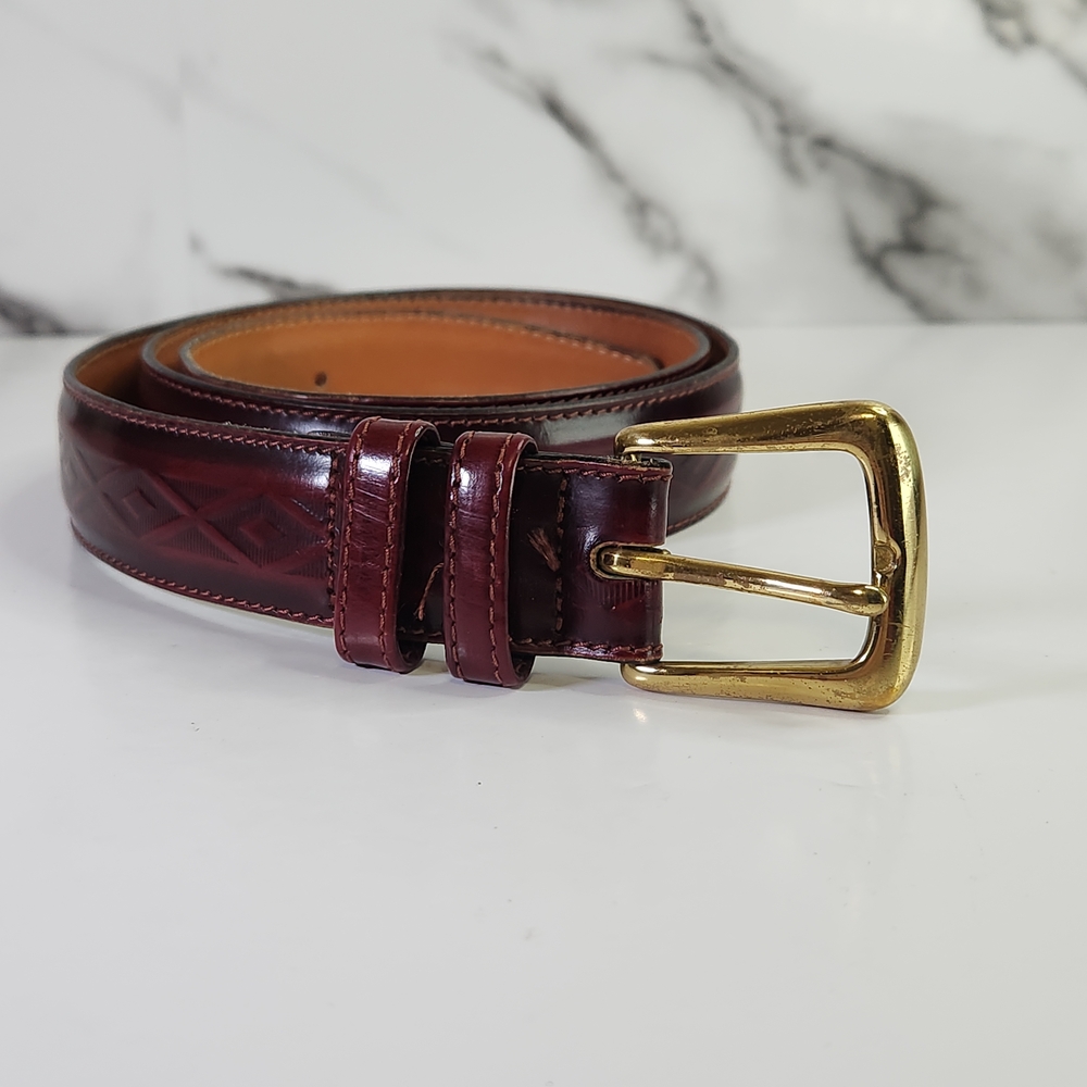Genuine Leather Belt in Burgundy with Brass Buckle Cobbler. Made In Canada